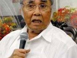 Politisi Senior Sabam Sirait Meninggal Dunia