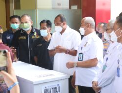 Wamenkumham Serahkan Jenazah Korban Kebakaran Lapas Kelas I Tangerang Kepada Keluarga 