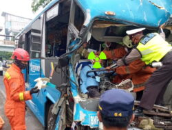 Gubernur Diminta Segera Evaluasi BLU TransJakarta