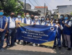 DPW Gemuruh NasDem DKI Jakarta Bakti Sosial Di Lokasi Korban Kebakaran