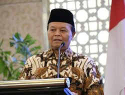 Hidayat Nur Wahid: Permasalahan Berulang, Puluhan Ribu PNS Ikut Nikmati Bansos