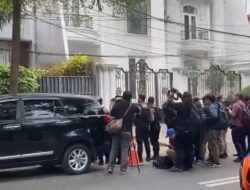Rumah Ketua KPK Firli Bahuri di Bekasi Digeledah Polda Metro Jaya